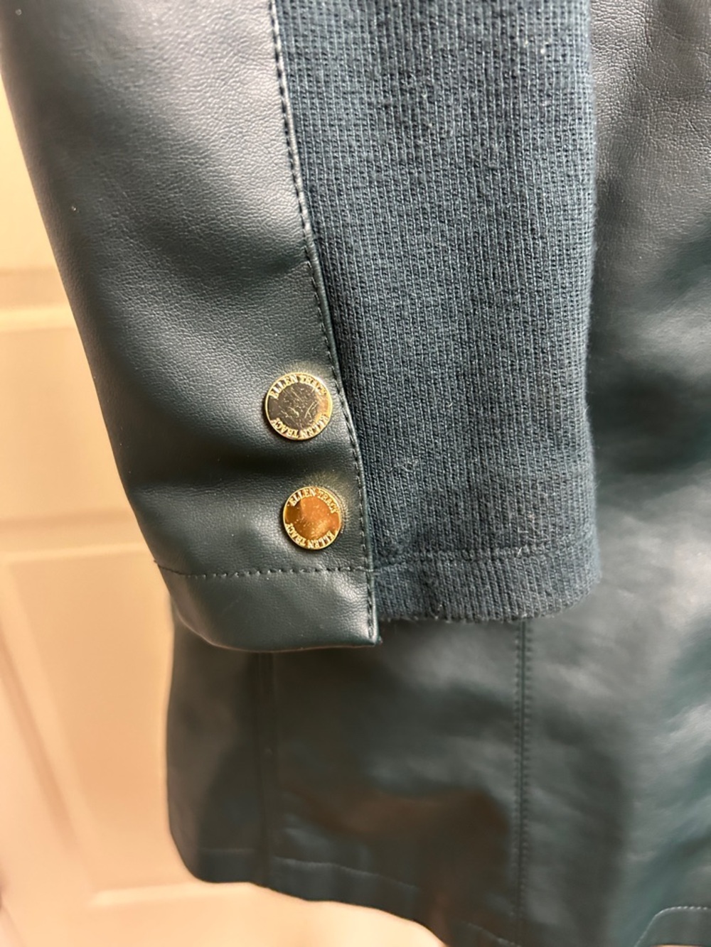 ELLEN TRACY Large Forest Green Coat, Face 100% Polyurethane, Back 50% Viscose - Picture 7 of 11
